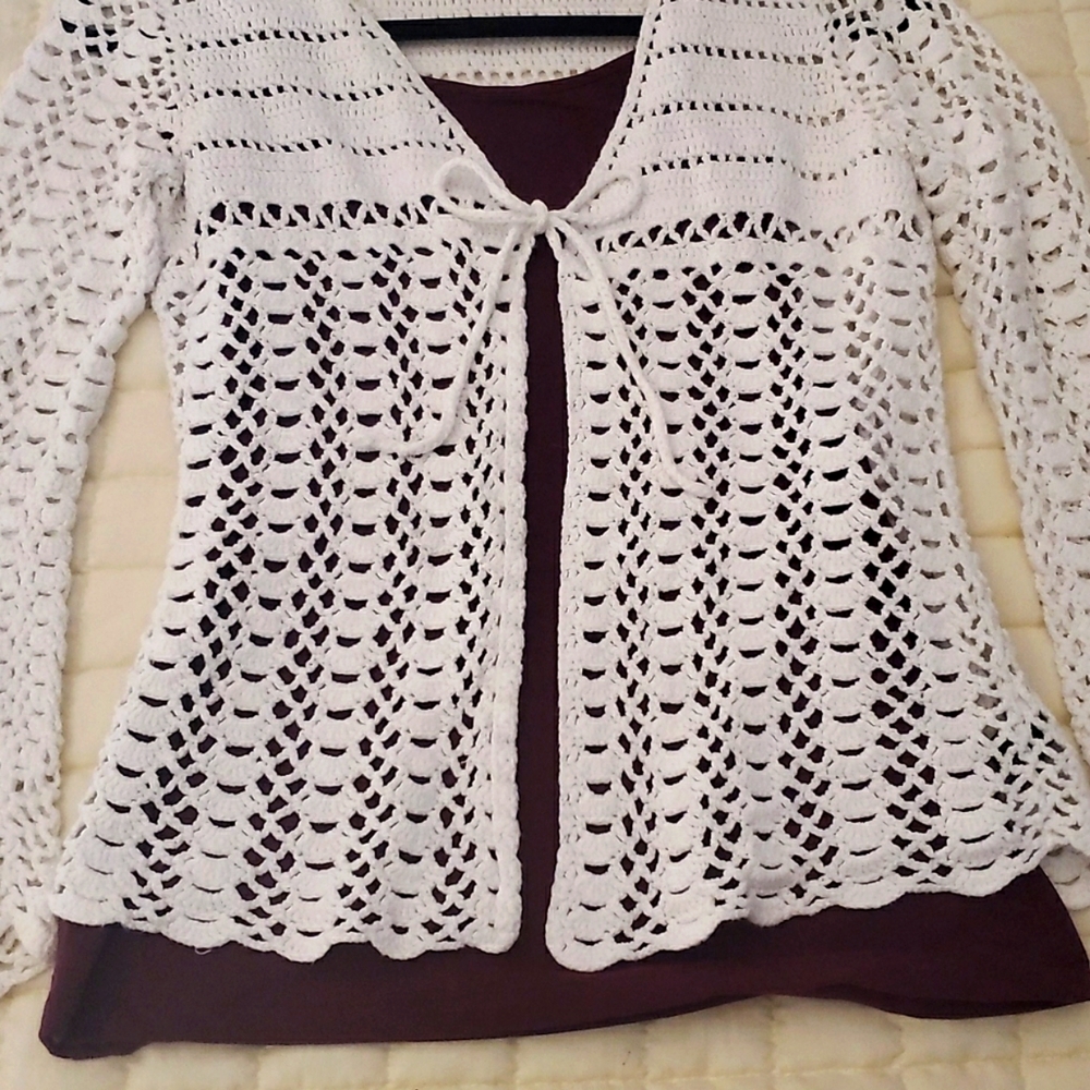 Beautiful Knit Liz Claiborne Sweater/Beach Coverup - Picture 2 of 5